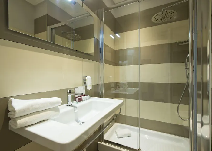 בית הארחה Arenula